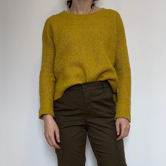 Mustard cozy sweater - Picture 7 of 12